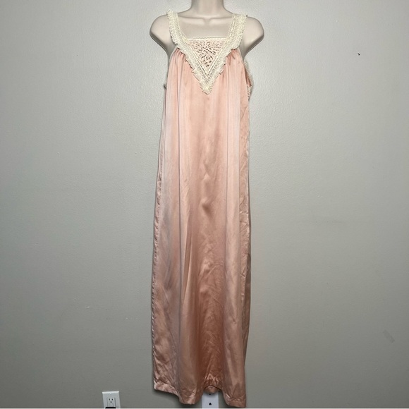 VTG‎ 70s Women Maxi Slip Dress Small Pink Embroidered Cottagecore Royalcore Lace - Picture 1 of 13